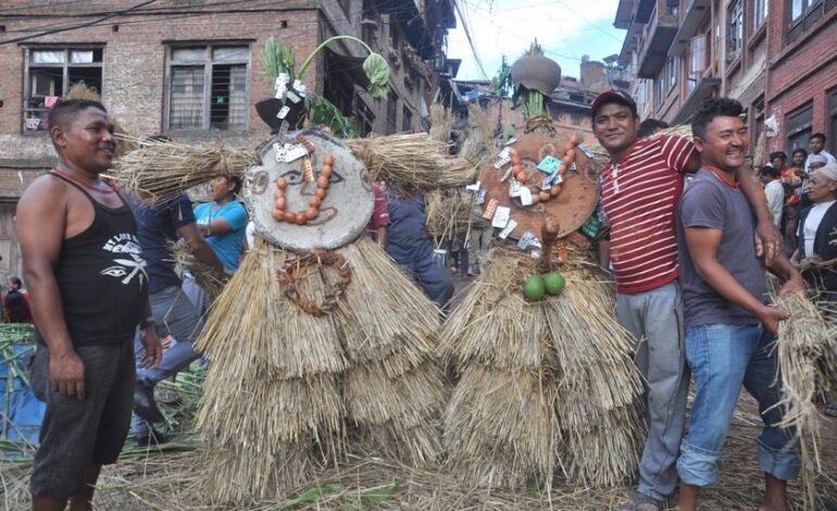 भक्तपुरका नेवार समुदाय : गाथामग चह्रे पर्व मनाउँदै